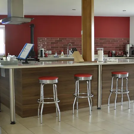 Feriehus Fantastic 5 Ensuite Bedrooms Pool No Pets