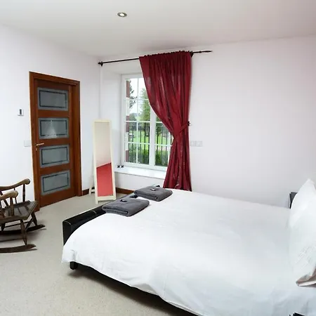 Fantastic 5 Ensuite Bedrooms Pool No Pets * Désertines