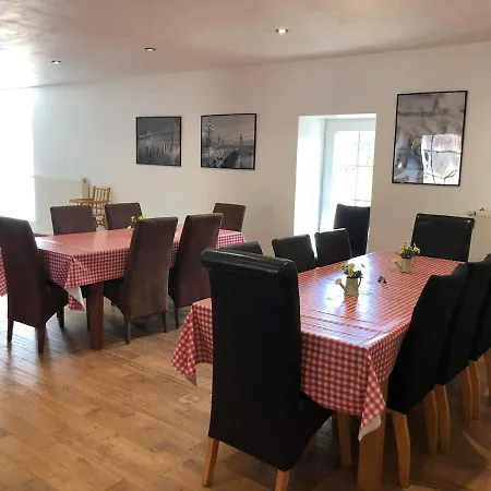 Fantastic 5 Ensuite Bedrooms Pool No Pets * Désertines