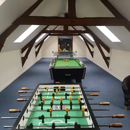 Fantastic 5 Ensuite Bedrooms Pool No Pets * Désertines