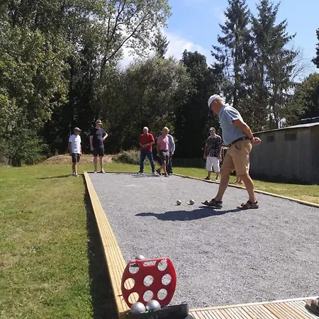 Fantastic 5 Ensuite Bedrooms Pool No Pets *