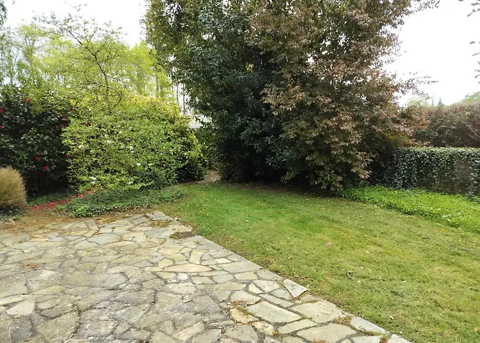 Fantastic 5 Ensuite Bedrooms Pool No Pets 度假居